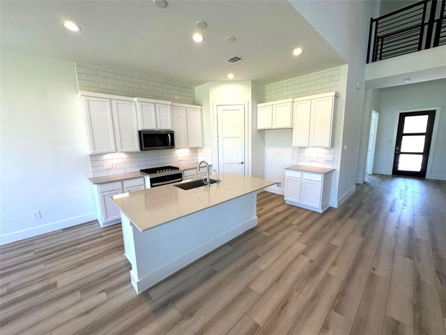 428 Summerset Landing Court, Conroe, TX 77304