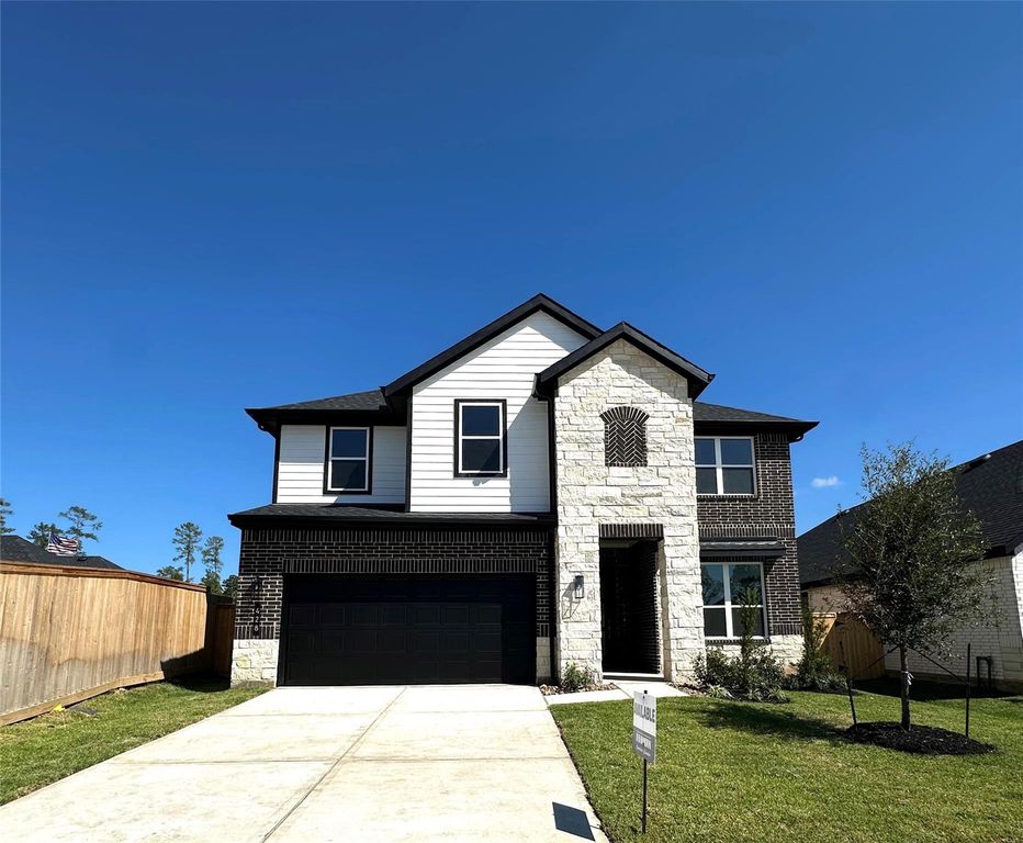 428 Summerset Landing Court, Conroe, TX 77304