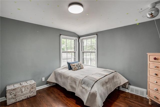 2821 W 73rd Street, Prairie Village, KS 66208