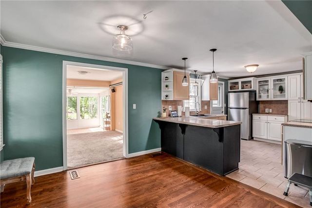 2821 W 73rd Street, Prairie Village, KS 66208