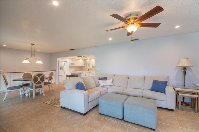 3844 BLUE STONE WAY 73, Sarasota, FL 34232