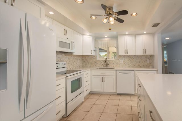 3844 BLUE STONE WAY 73, Sarasota, FL 34232