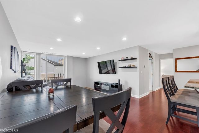 190 S WOOD DALE Road 200, Wood Dale, IL 60191