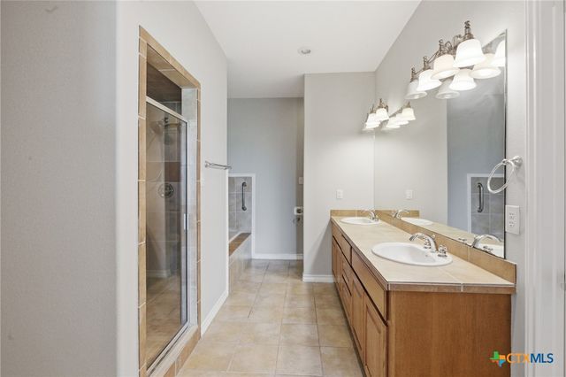 15 Huron Street, Victoria, TX 77905