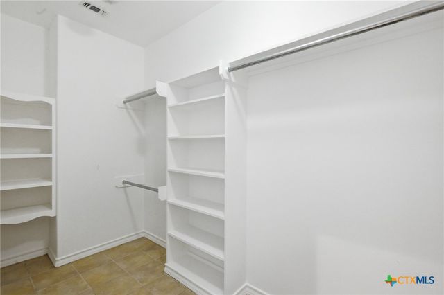 15 Huron Street, Victoria, TX 77905