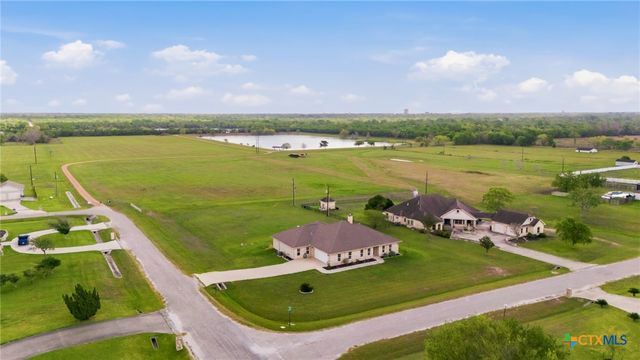 15 Huron Street, Victoria, TX 77905