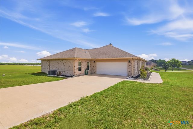 15 Huron Street, Victoria, TX 77905