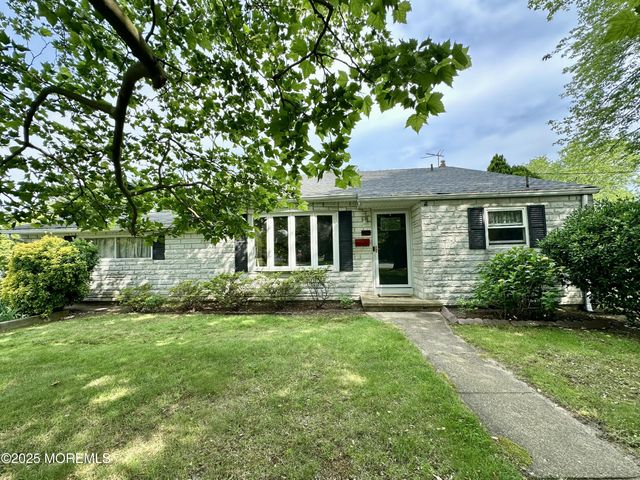 404 Harmony Road, Middletown, NJ 07748