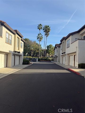 28 Via Alivio, Rancho Santa Margarita, CA 92688