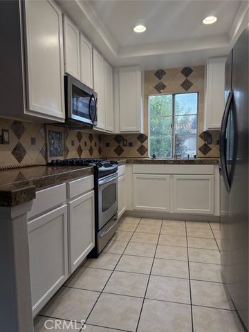 28 Via Alivio, Rancho Santa Margarita, CA 92688