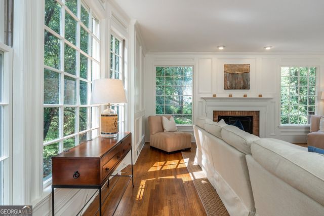 2881 Vinings Way SE, Atlanta, GA 30339