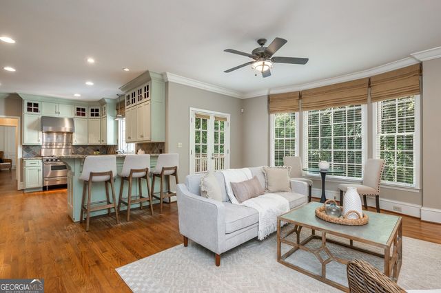 2881 Vinings Way SE, Atlanta, GA 30339