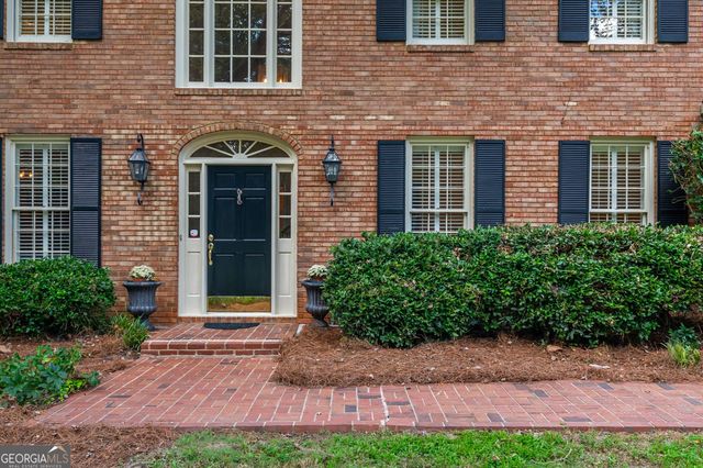2881 Vinings Way SE, Atlanta, GA 30339
