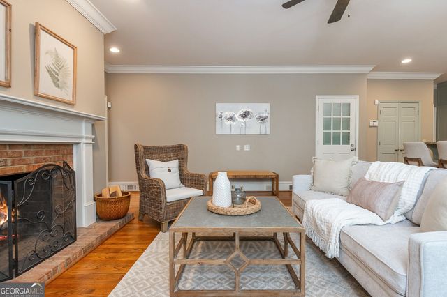 2881 Vinings Way SE, Atlanta, GA 30339