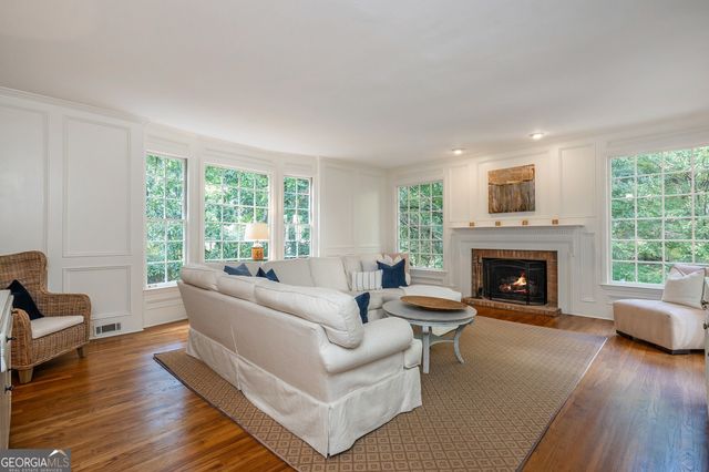 2881 Vinings Way SE, Atlanta, GA 30339