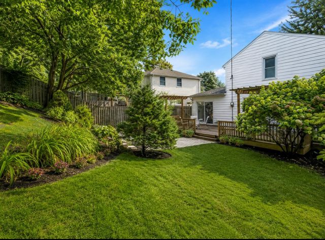 3838 France Avenue S, Saint Louis Park, MN 55416