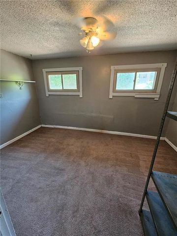 6004 Amazonia Road, St Joseph, MO 64505