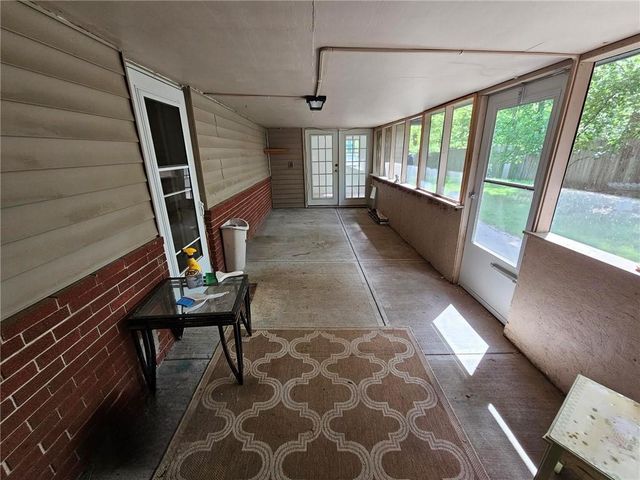 6004 Amazonia Road, St Joseph, MO 64505