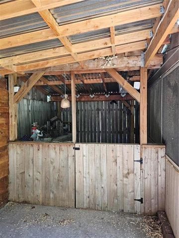 6004 Amazonia Road, St Joseph, MO 64505