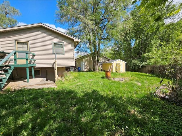 6004 Amazonia Road, St Joseph, MO 64505