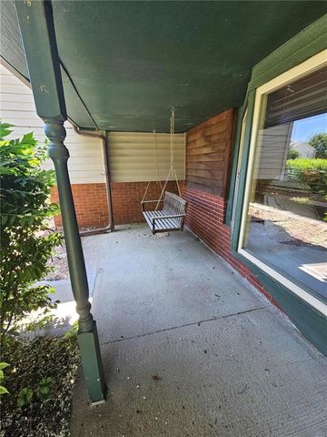 6004 Amazonia Road, St Joseph, MO 64505