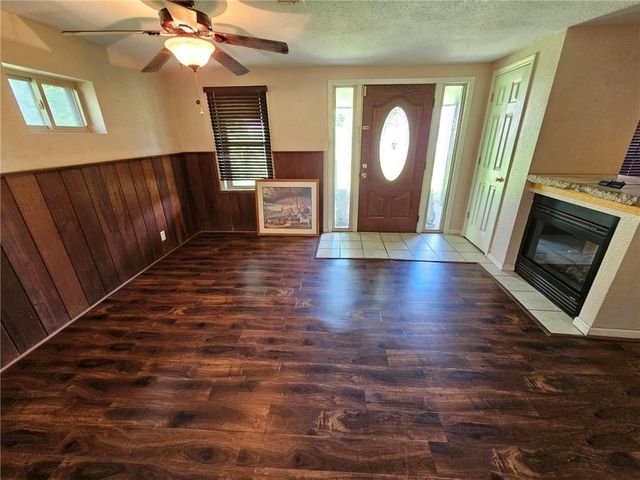 6004 Amazonia Road, St Joseph, MO 64505