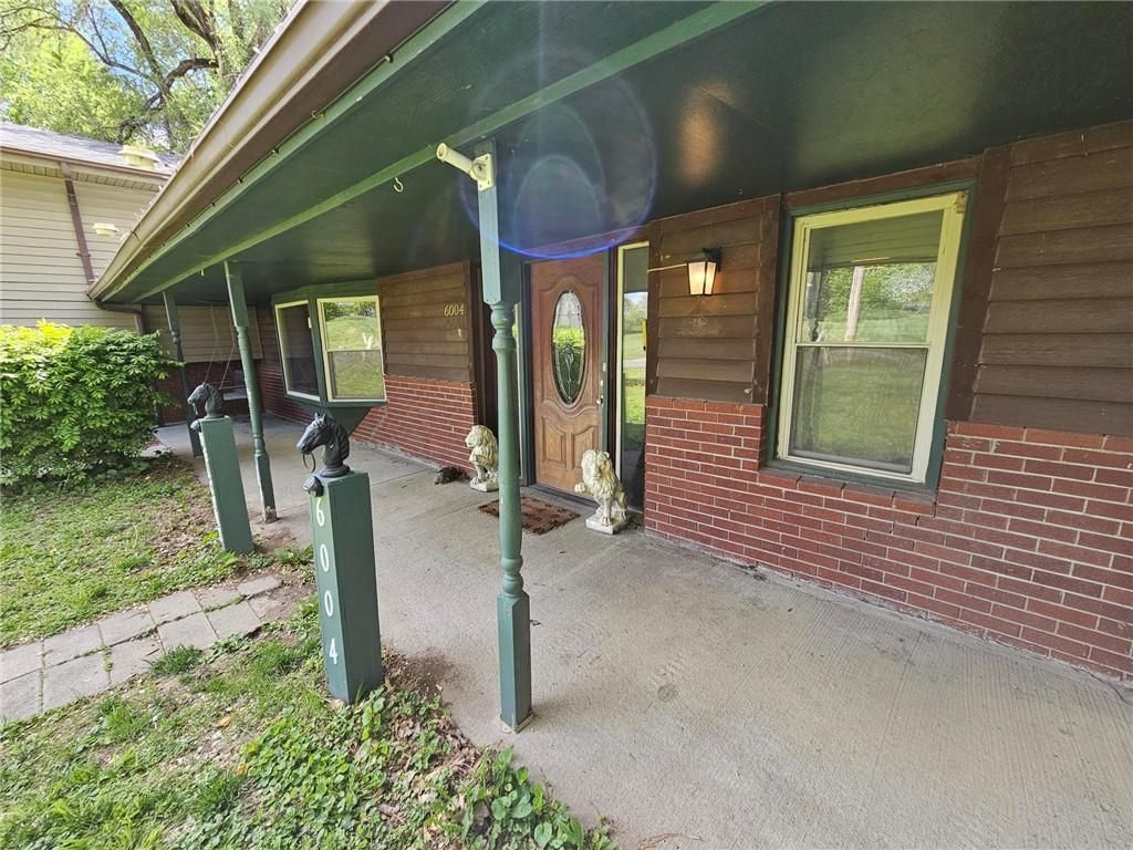 6004 Amazonia Road, St Joseph, MO 64505