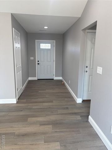 8 Ivy Lane, Fredericktown, MO 63645