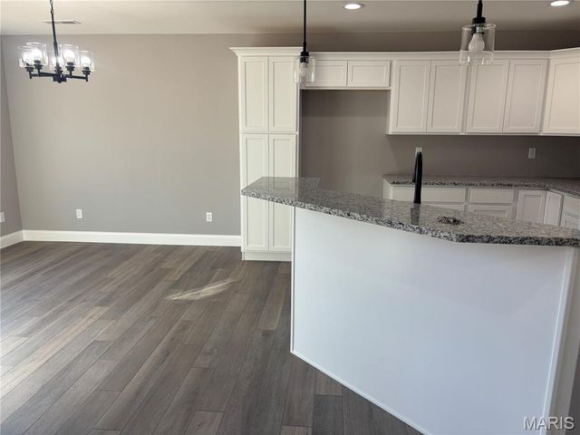 8 Ivy Lane, Fredericktown, MO 63645