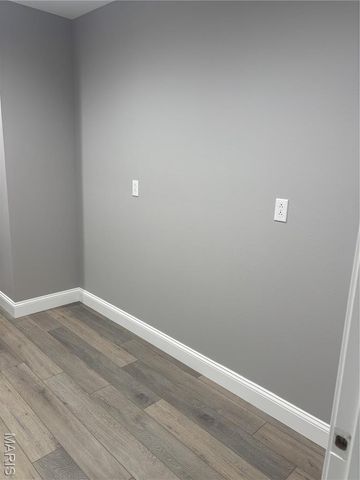 8 Ivy Lane, Fredericktown, MO 63645