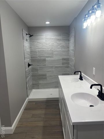 8 Ivy Lane, Fredericktown, MO 63645