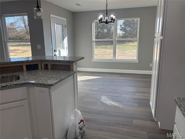 8 Ivy Lane, Fredericktown, MO 63645