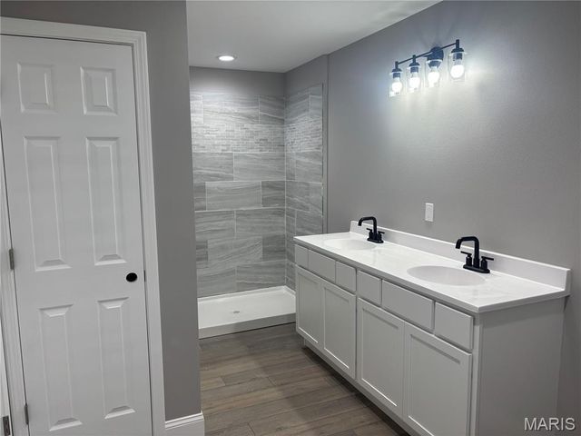 8 Ivy Lane, Fredericktown, MO 63645