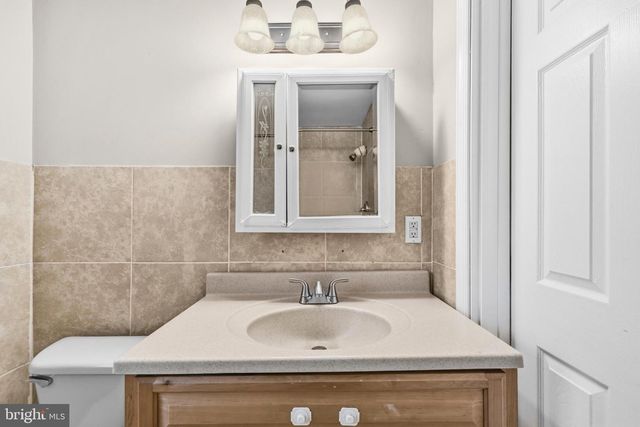 809 EASTERN AVE, Capitol Heights, MD 20743