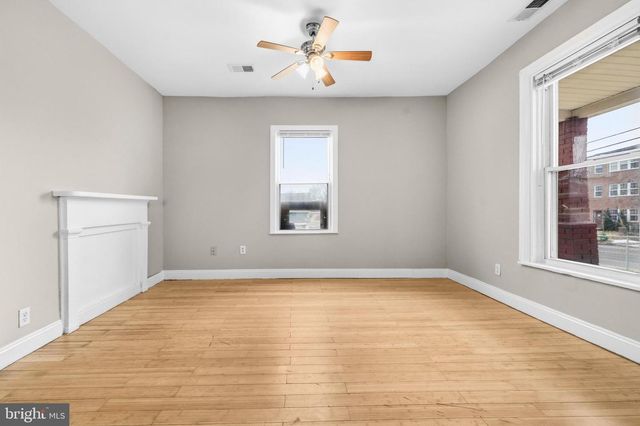 809 EASTERN AVE, Capitol Heights, MD 20743