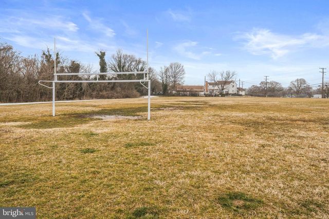 809 EASTERN AVE, Capitol Heights, MD 20743