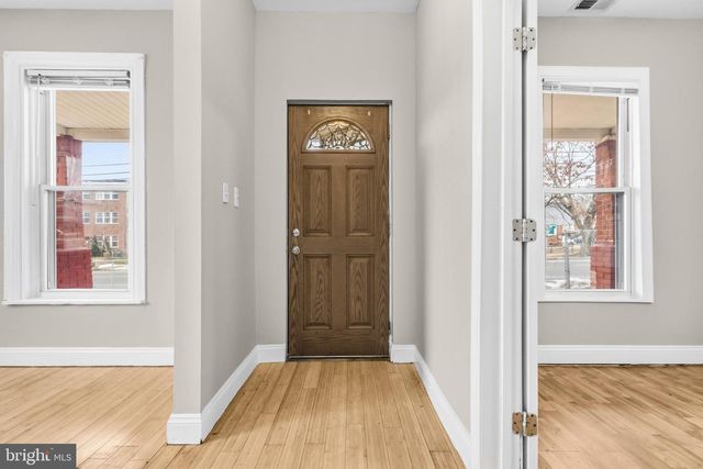 809 EASTERN AVE, Capitol Heights, MD 20743