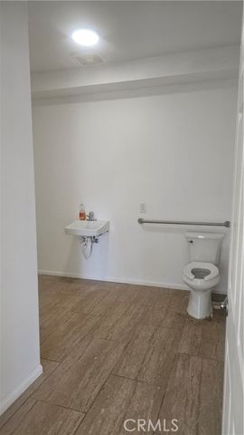 2921 W Florence, Los Angeles, CA 90043