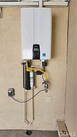 2921 W Florence, Los Angeles, CA 90043