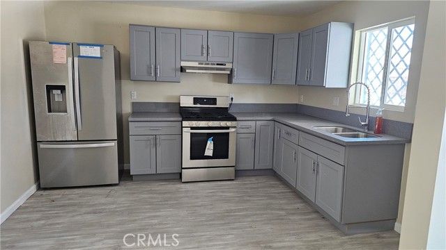 2921 W Florence, Los Angeles, CA 90043