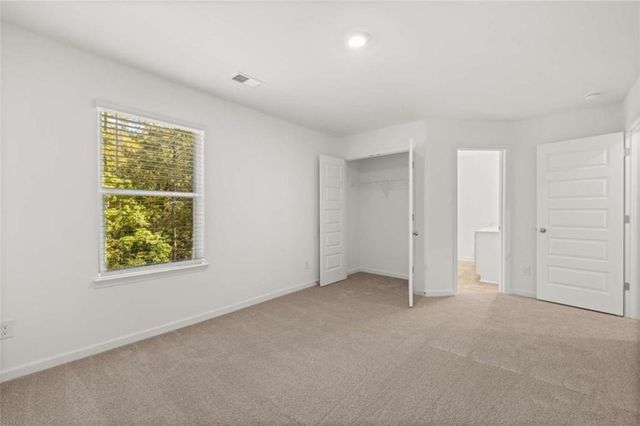 1621 Lacebark Elm Way, Lawrenceville, GA 30045