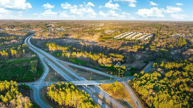 1621 Lacebark Elm Way, Lawrenceville, GA 30045