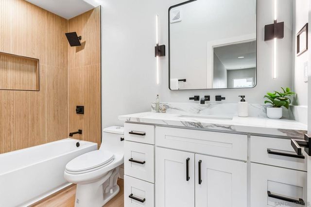 3040 Caminito Arenoso, San Diego, CA 92117