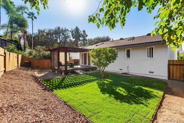 3040 Caminito Arenoso, San Diego, CA 92117