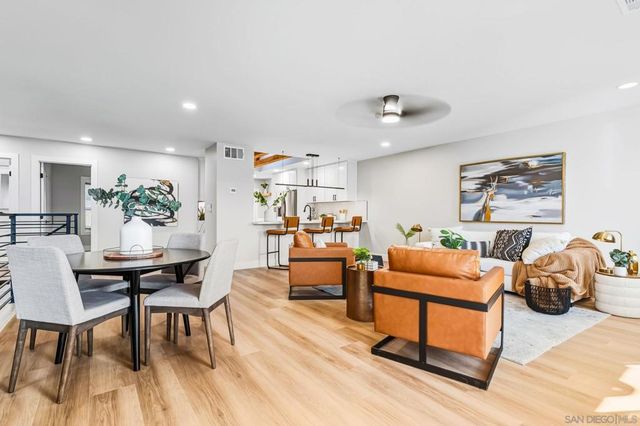 3040 Caminito Arenoso, San Diego, CA 92117