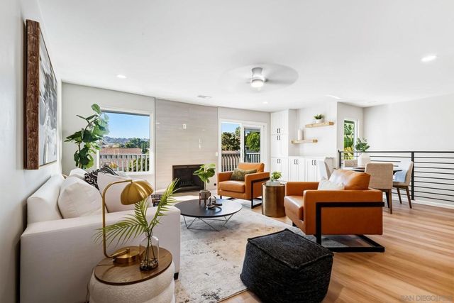 3040 Caminito Arenoso, San Diego, CA 92117