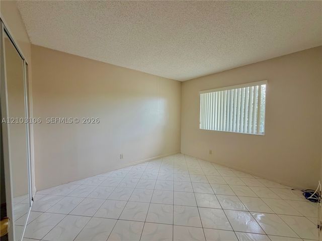 2230 N Cypress Bend Dr 308, Pompano Beach, FL 33069