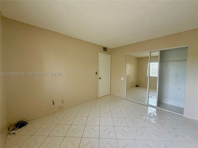 2230 N Cypress Bend Dr 308, Pompano Beach, FL 33069