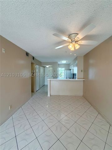 2230 N Cypress Bend Dr 308, Pompano Beach, FL 33069