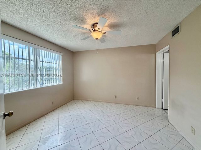 2230 N Cypress Bend Dr 308, Pompano Beach, FL 33069